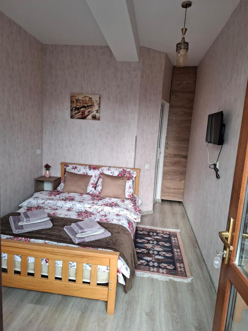 Hotel Tradicia Tbilisi Buitenkant foto